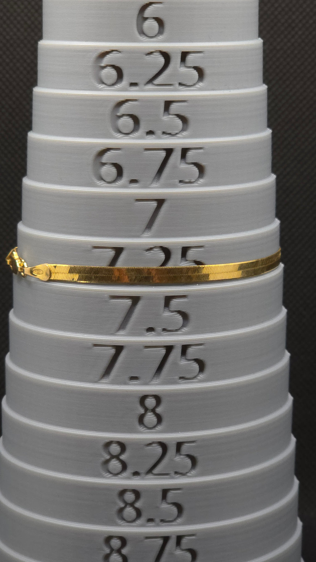 Vintage 14K Gold Herringbone Bracelet 7" Made in Italy, 2.2 grams
