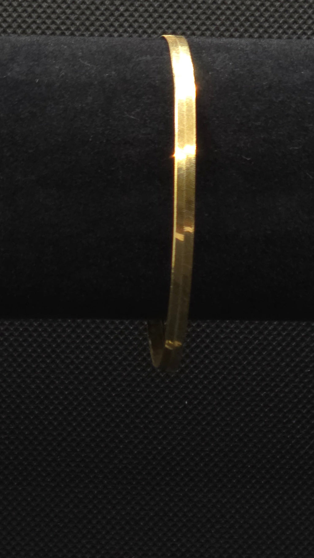 Vintage 14K Gold Herringbone Bracelet 7" Made in Italy, 2.2 grams